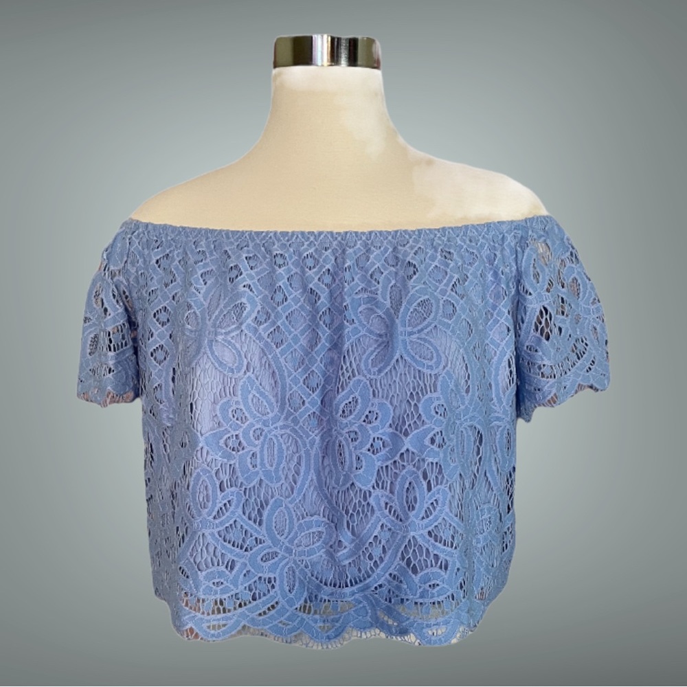Express Halter Top Style Lace Blouse Size XS Blue in Color